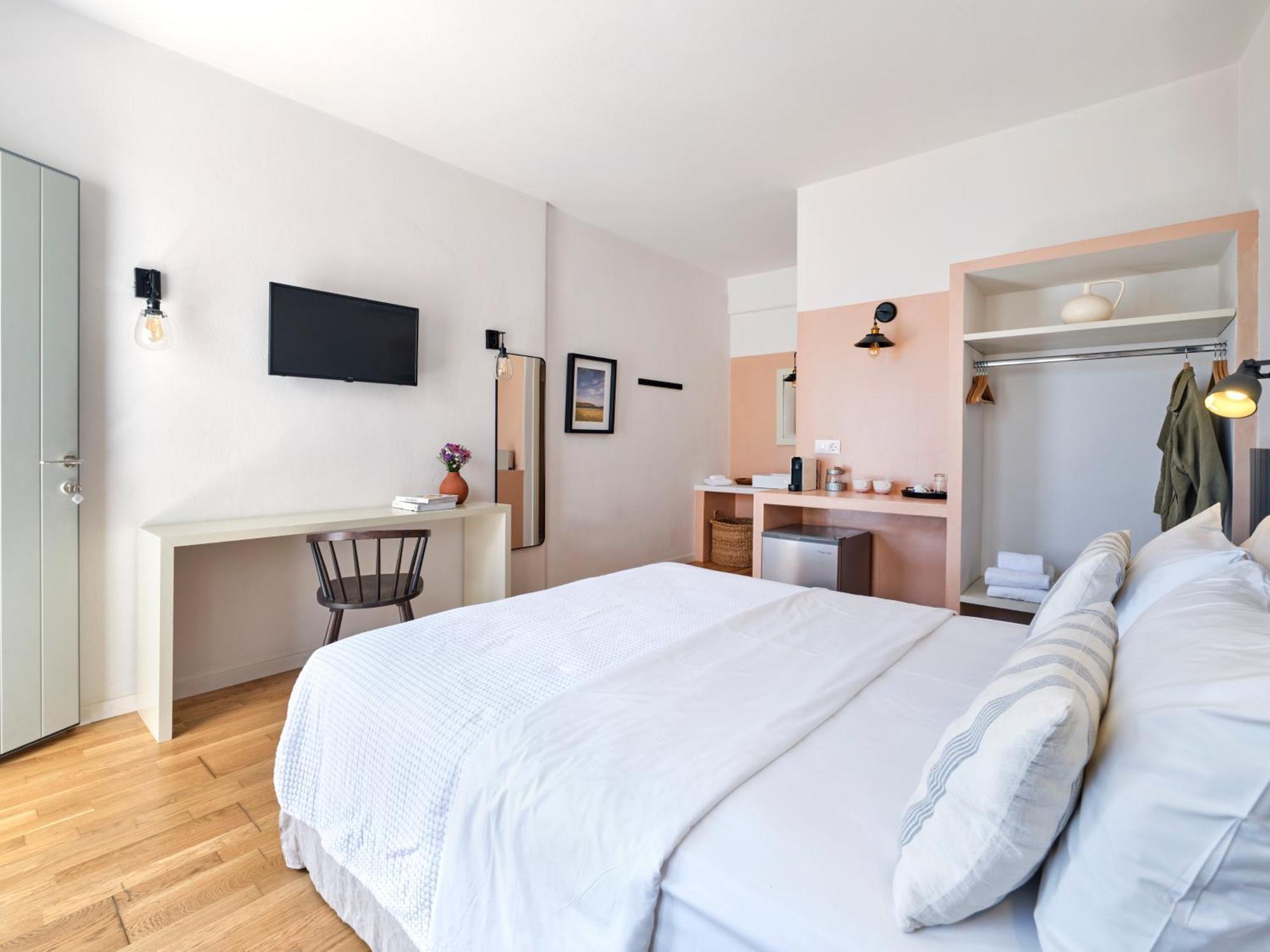 Magoo Suites Logaras Esterno foto