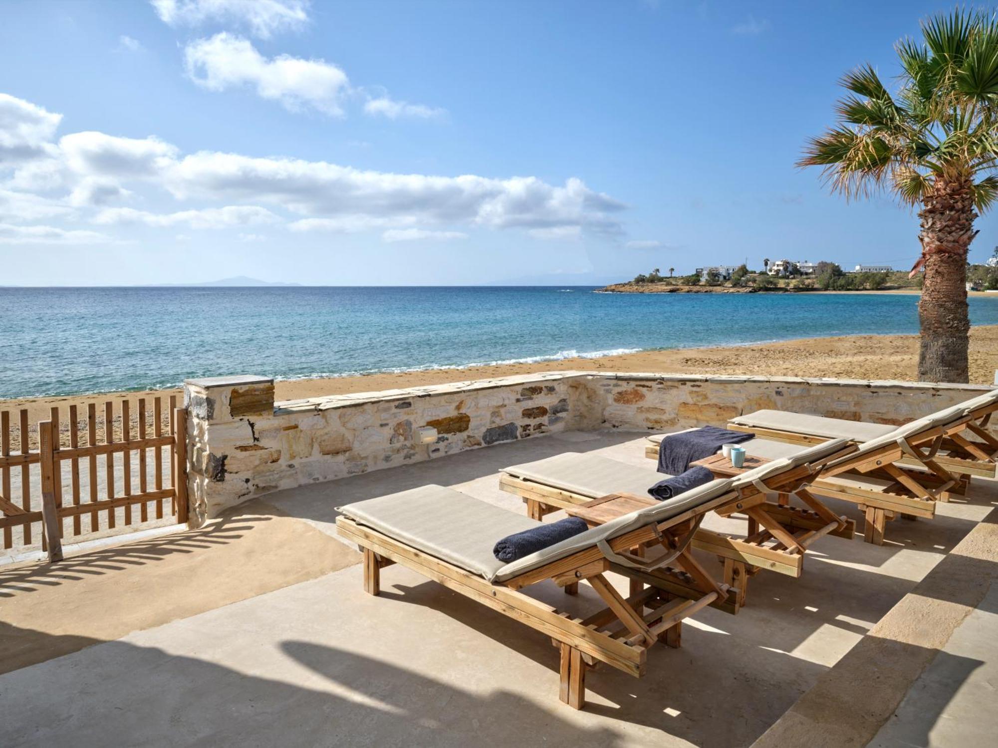 Magoo Suites Logaras Esterno foto