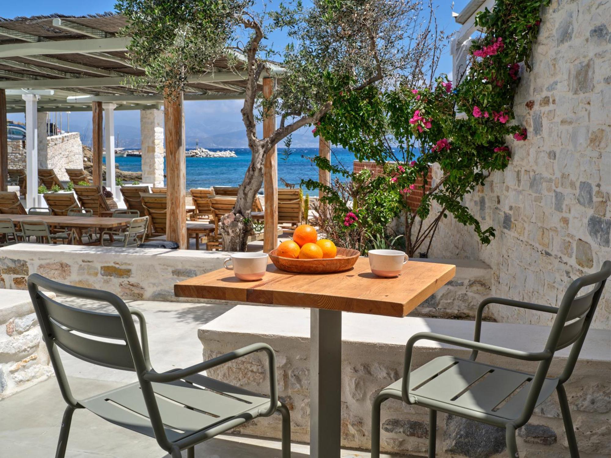Magoo Suites Logaras Esterno foto