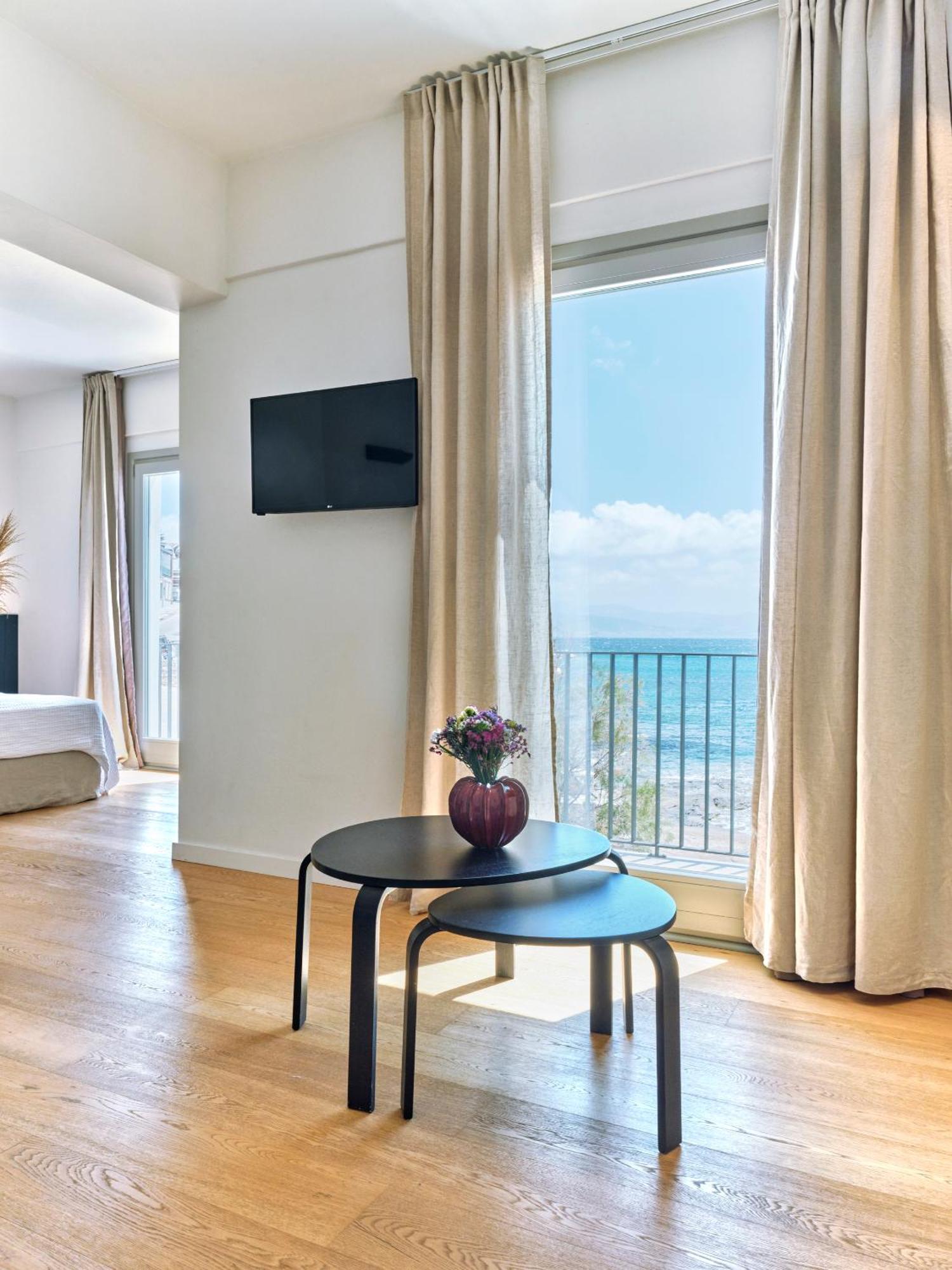 Magoo Suites Logaras Esterno foto